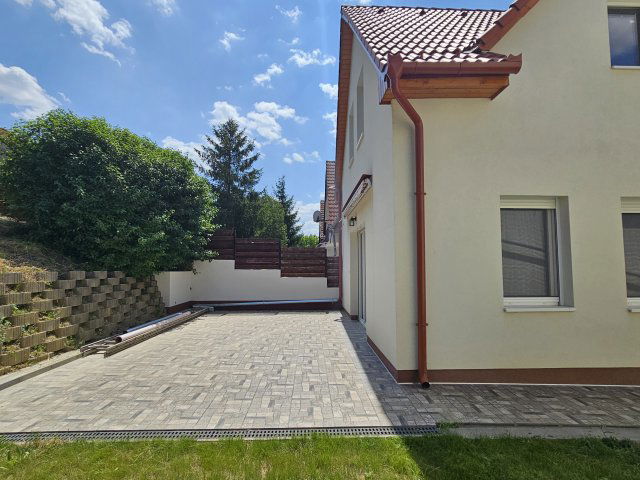 Eladó családi ház, Orfűn 89.9 M Ft, 3 szobás