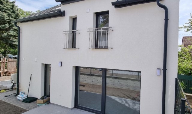 Eladó családi ház, Budaörsön 149 M Ft, 3 szobás