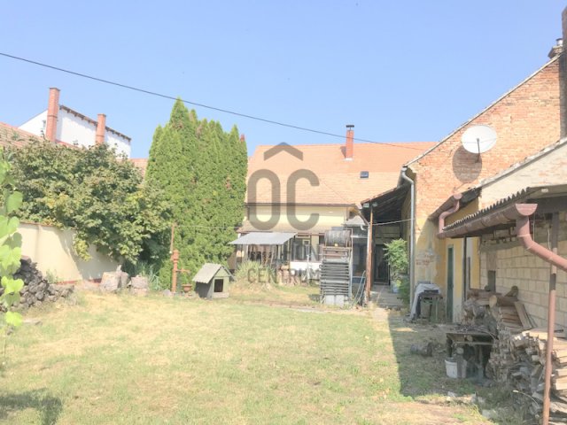 Eladó családi ház, Marcaliban 29.9 M Ft, 5 szobás