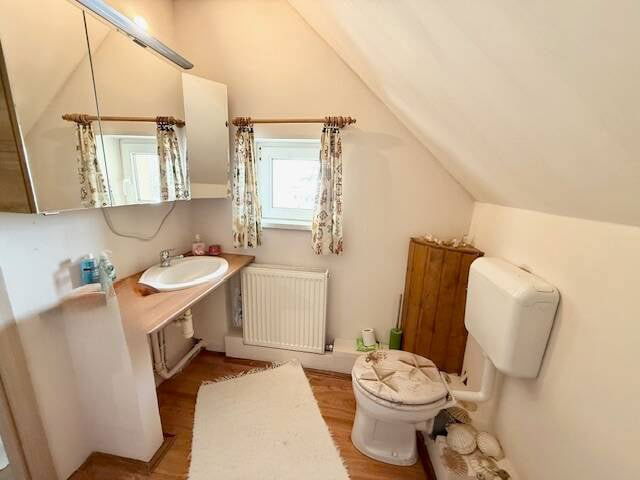 Eladó családi ház, Pécsett 104.9 M Ft, 4 szobás