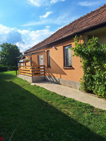 Eladó családi ház, Mérán 19.5 M Ft, 2 szobás