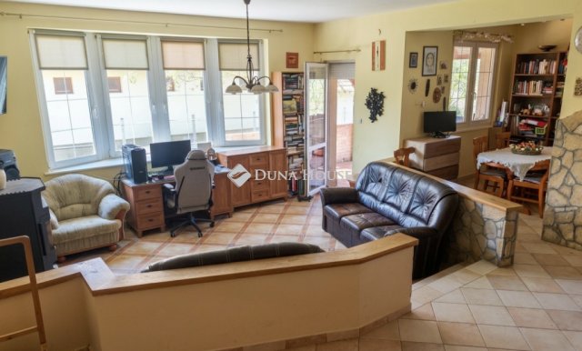 Eladó családi ház, Gárdonyban 119 M Ft, 5 szobás