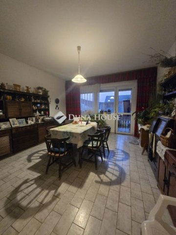 Eladó családi ház, Fehérvárcsurgón 143 M Ft, 4 szobás