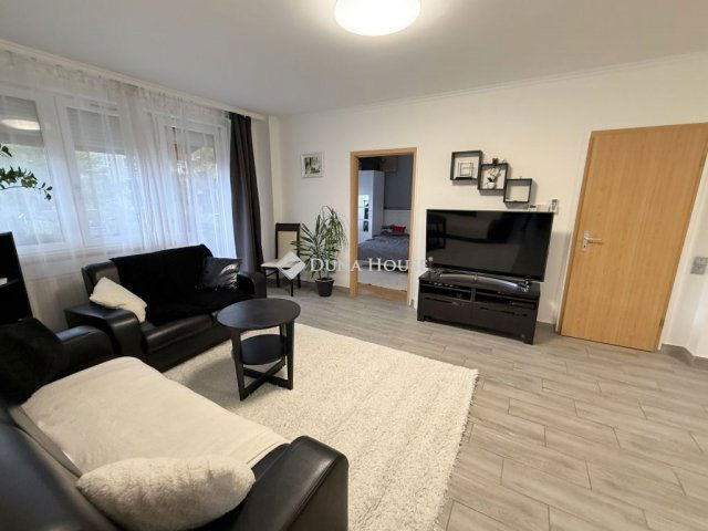 Eladó téglalakás, Nyíregyházán 73.9 M Ft, 3+1 szobás