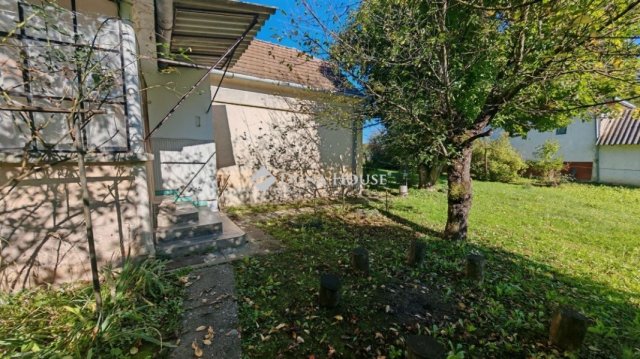 Eladó családi ház, Gutorföldén 8.9 M Ft, 2 szobás