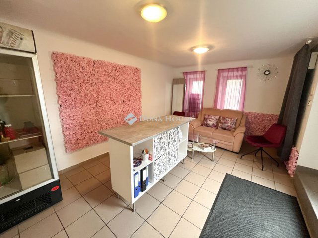 Eladó üzlethelyiség, Budapesten, IX. kerületben 40 M Ft