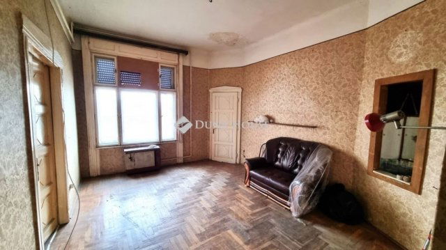 Eladó téglalakás, Budapesten, VII. kerületben 104 M Ft, 5 szobás