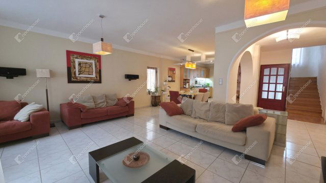 Eladó családi ház, Miskolcon 94.9 M Ft, 8 szobás