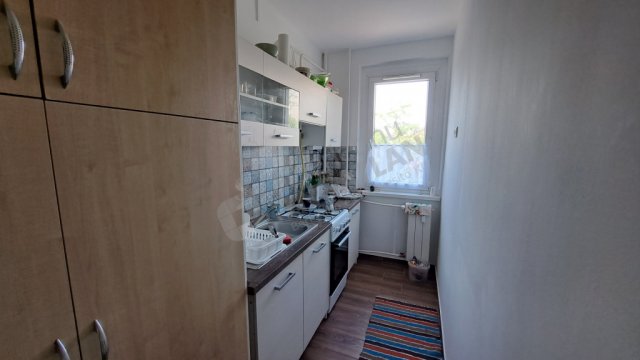 Kiadó panellakás, albérlet, XXI. kerületben, Kossuth Lajos utcában