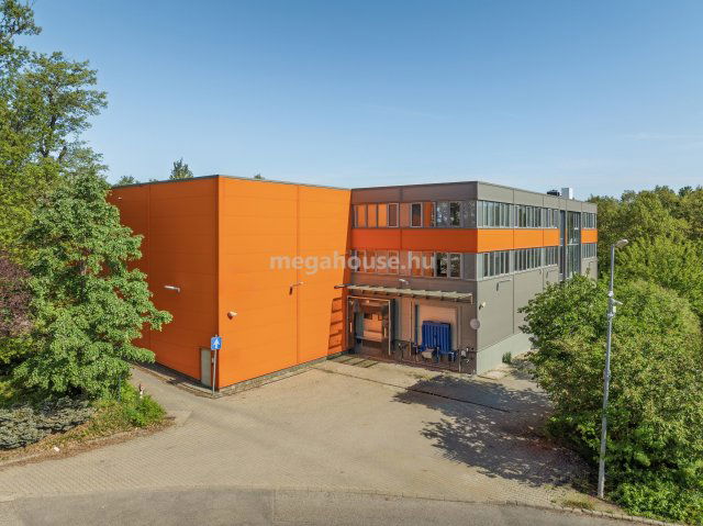 Kiadó ipari ingatlan, Budaörsön 4043 E Ft / hó