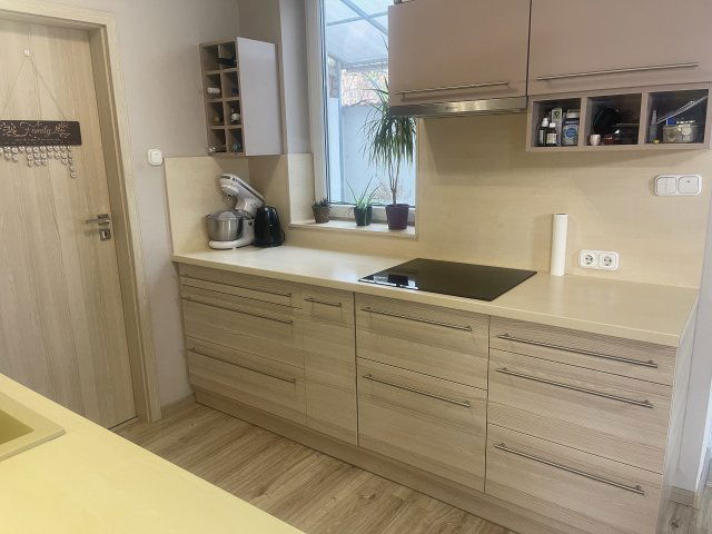 Eladó téglalakás, Baján 55 M Ft, 3 szobás