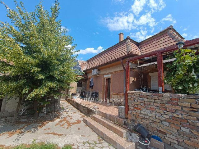 Eladó családi ház, Kiskunlacházán 55 M Ft, 2+1 szobás