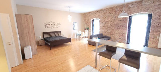 Eladó téglalakás, Budapesten, IX. kerületben 145 M Ft, 1 szobás