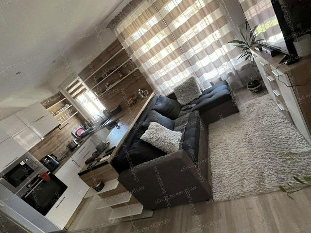 Eladó ikerház, Nyíregyházán 66.99 M Ft, 3 szobás