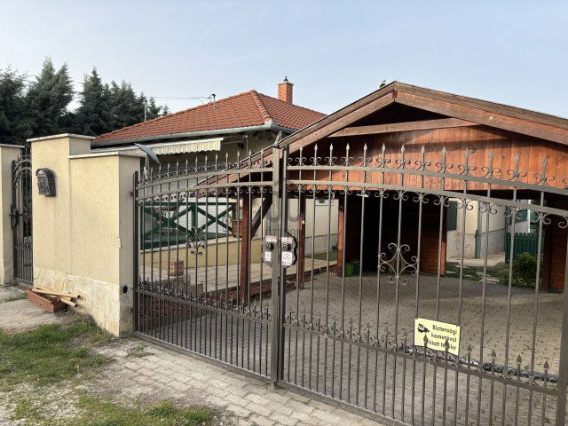 Eladó családi ház, Érden 124.9 M Ft, 5 szobás