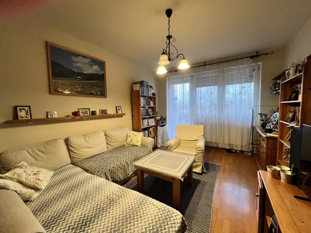 Eladó panellakás, Debrecenben 71.9 M Ft, 3 szobás