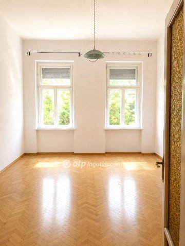 Eladó téglalakás, Budapesten, VIII. kerületben 54.9 M Ft