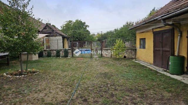 Eladó családi ház, Várpalotán 76 M Ft, 3 szobás