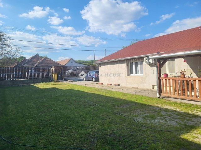 Eladó családi ház, Gyálon 84 M Ft, 6 szobás