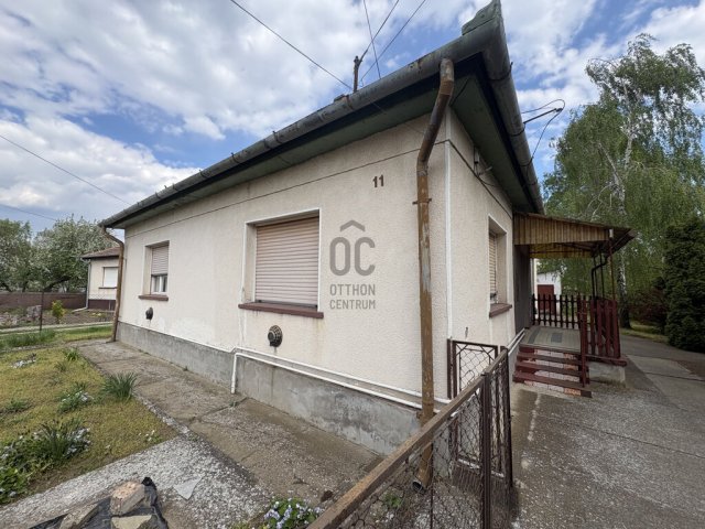 Eladó családi ház, Tápiószelén 24.3 M Ft, 3 szobás