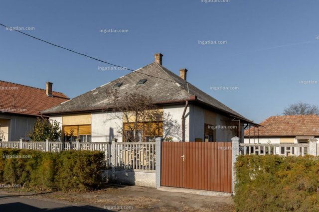 Eladó családi ház, Nagykátán, Kund utcában 46.5 M Ft