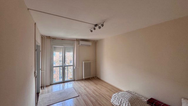 Kiadó panellakás, albérlet, Székesfehérvárott 140 E Ft / hó