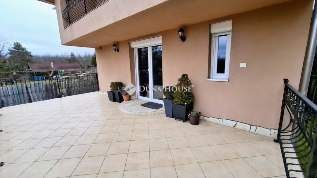 Eladó családi ház, Őrbottyánban 139.9 M Ft, 4 szobás