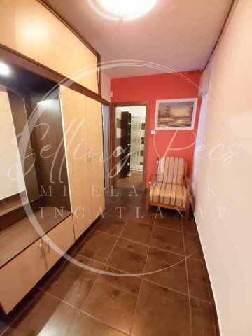 Kiadó téglalakás, albérlet, Pécsett, Perczel Miklós utcában