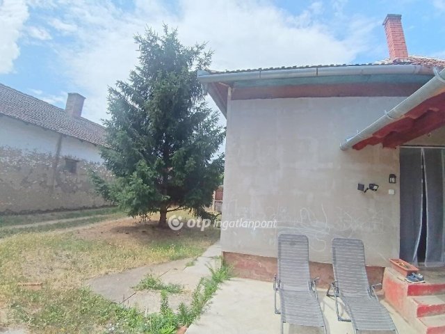 Eladó családi ház, Törökszentmiklóson 24.5 M Ft, 1+1 szobás