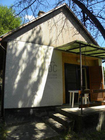 Eladó családi ház, Dunaszekcsőn 9.9 M Ft, 1 szobás
