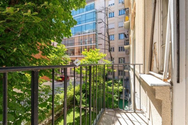 Eladó téglalakás, Budapesten, V. kerületben 110 M Ft, 2 szobás