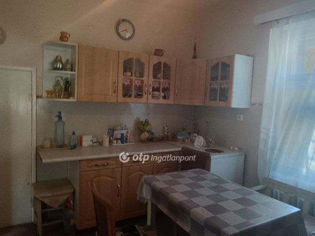 Eladó családi ház, Nagykállóban 25 M Ft, 2 szobás