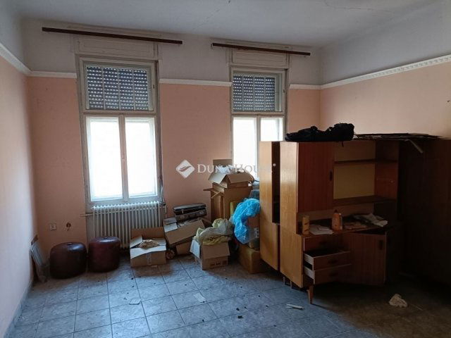 Eladó családi ház, Szombathelyen 55 M Ft, 4 szobás