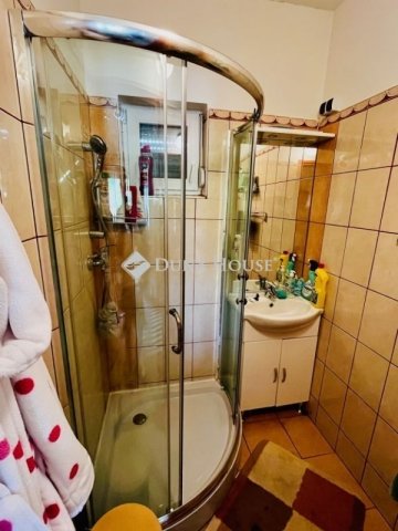 Eladó családi ház, Gárdonyban 99.9 M Ft, 6 szobás