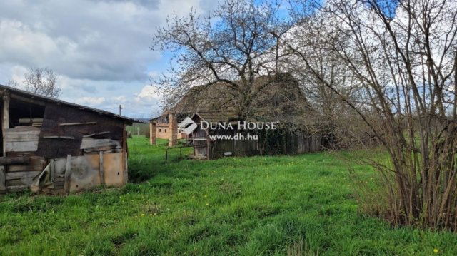 Eladó családi ház, Szigetváron 25.5 M Ft, 3 szobás