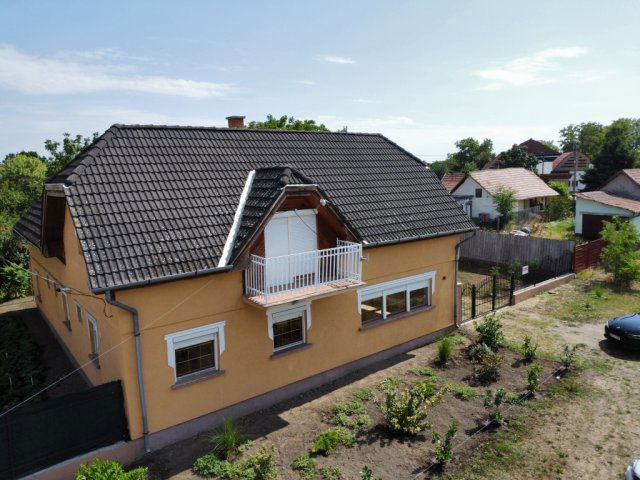Eladó családi ház, Hevesen 48.5 M Ft, 5 szobás