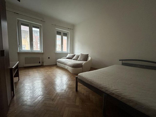 Eladó téglalakás, Budapesten, IX. kerületben, Dandár utcában