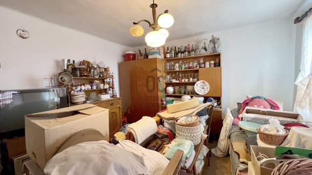 Eladó családi ház, Szekszárdon 15 M Ft, 2 szobás