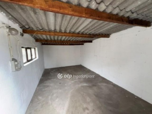 Eladó garázs, Szigetszentmiklóson 12.99 M Ft