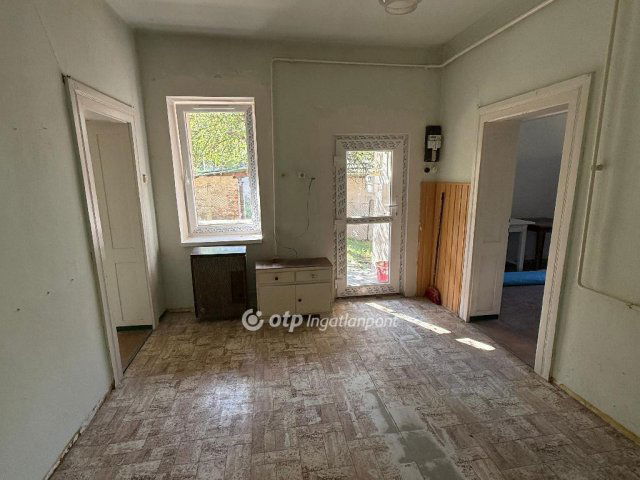 Eladó családi ház, Salgótarjánban 17 M Ft, 2 szobás