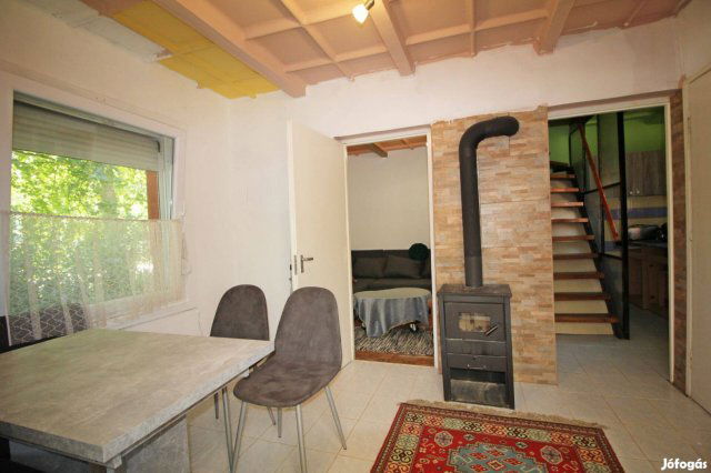 Eladó nyaraló, Dombóváron 25 M Ft, 2+1 szobás