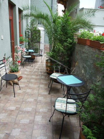 Eladó hotel, Pécsett 896.88 M Ft / költözzbe.hu