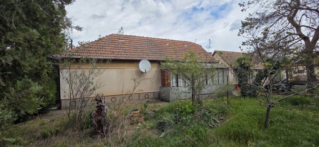 Eladó családi ház, Kecskeméten 38.9 M Ft, 2 szobás
