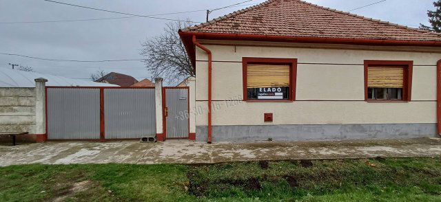 Eladó családi ház, Méhkeréken 14 M Ft, 3 szobás