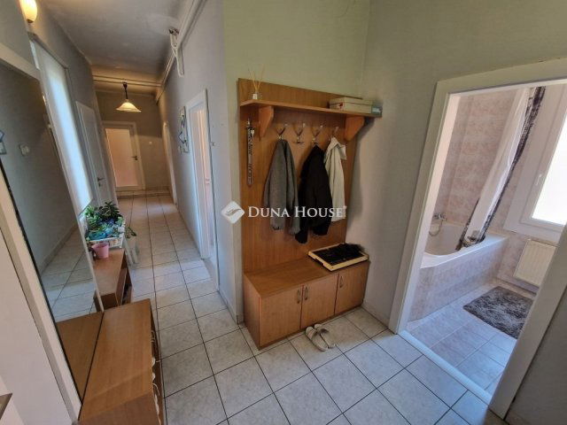 Eladó téglalakás, Budapesten, VIII. kerületben 79.9 M Ft
