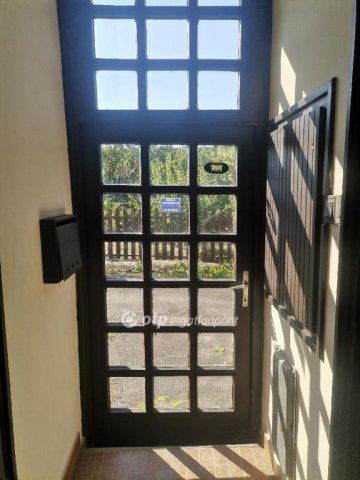 Eladó téglalakás, Békéscsabán 49 M Ft, 4 szobás