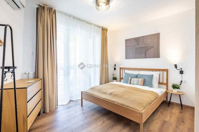 Eladó téglalakás, Budapesten, VII. kerületben 230 M Ft, 6 szobás