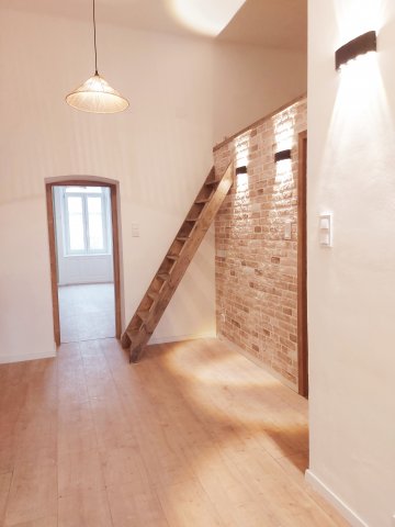 Eladó téglalakás, Budapesten, IX. kerületben, Ferenc körúton