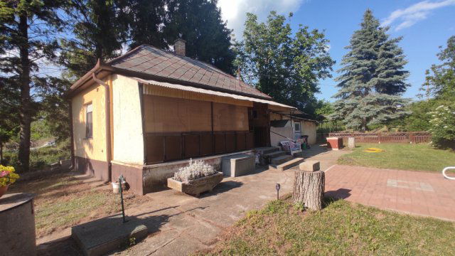 Eladó családi ház, Kulcson 22.5 M Ft, 1 szobás