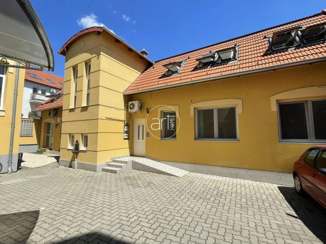 Kiadó ipari ingatlan, Szegeden 220 E Ft / hó